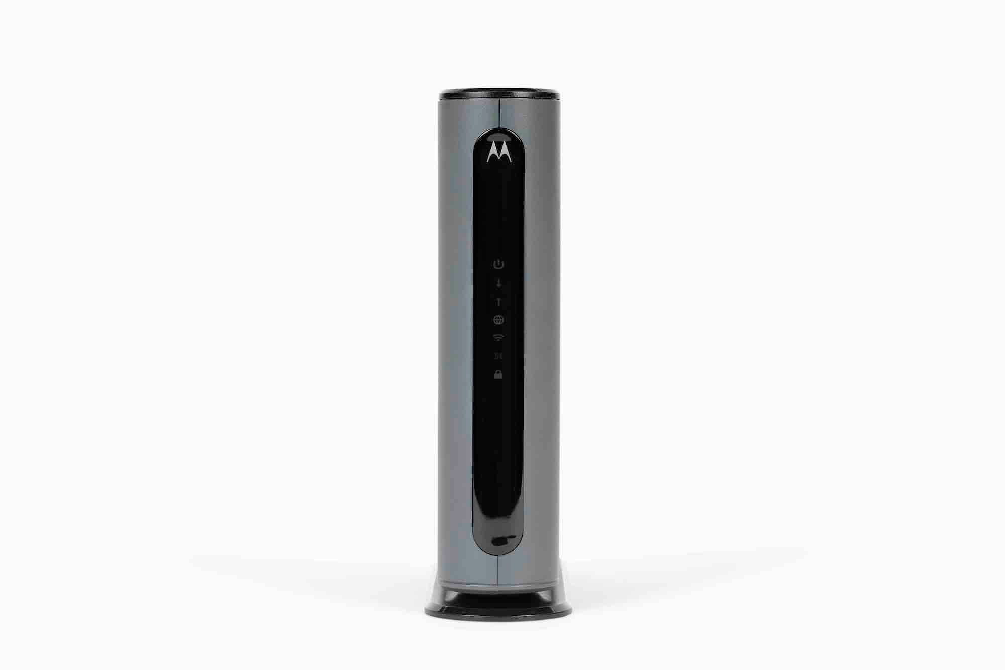 Motorola DOCSIS 3.0 24x8 Cable Modem + WiFi 5 Router, up to 860 Mbps speed | mg7700